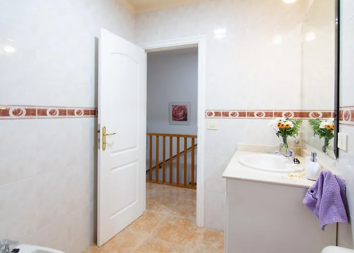 Апартаменты Sea View Pool Bbq Tenerife